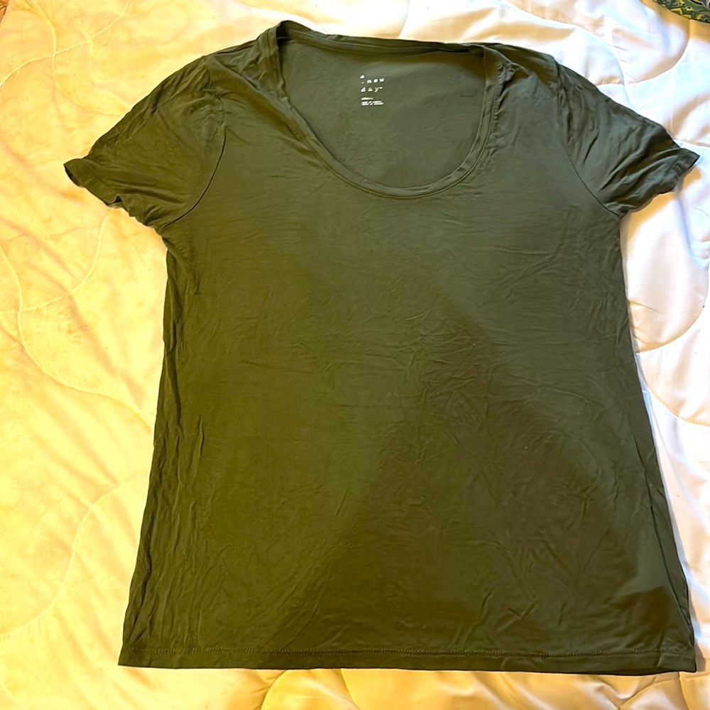 Size :S-L Condition:Fair Color: Hunter Green